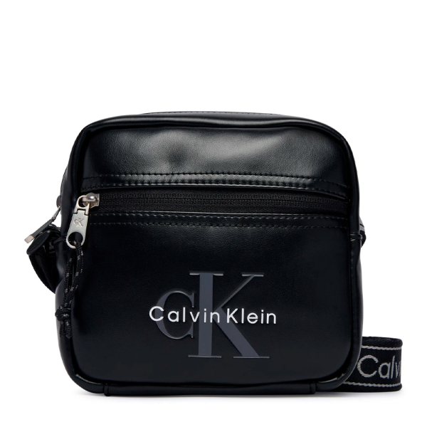 Calvin Klein SAC BANDOULIRE CARR EN TOILE AVEC LOGO AUDACIEUX - U Noir- Ref 81 €